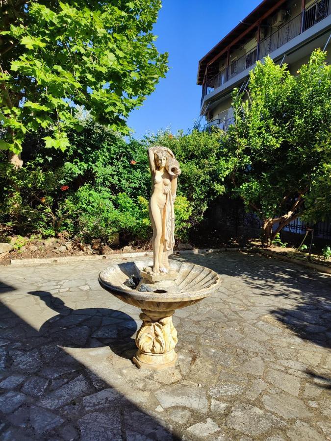 Περσεφονη Hotel Kamena Vourla Exterior photo