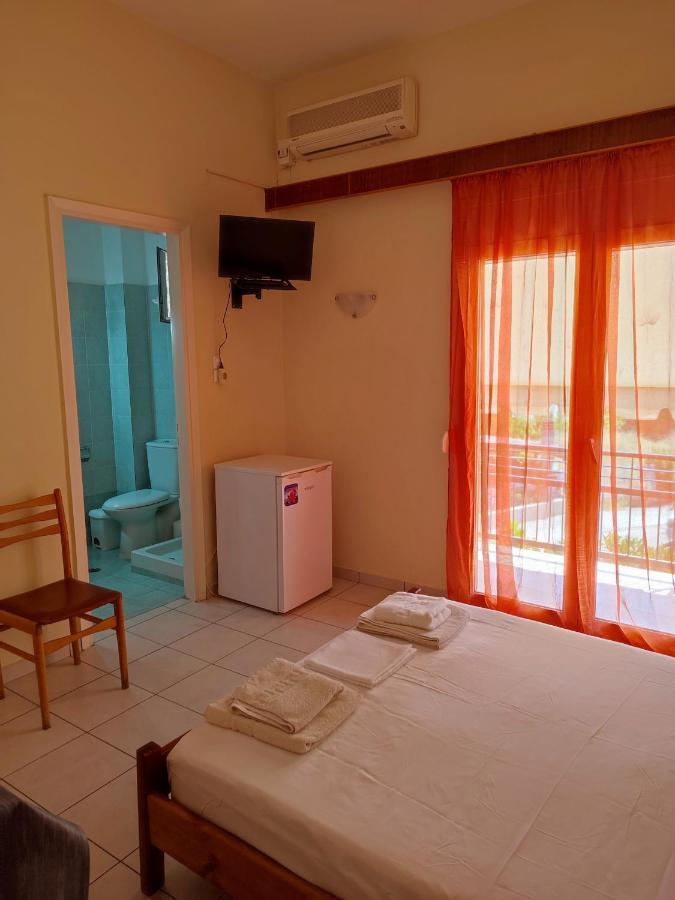 Περσεφονη Hotel Kamena Vourla Exterior photo
